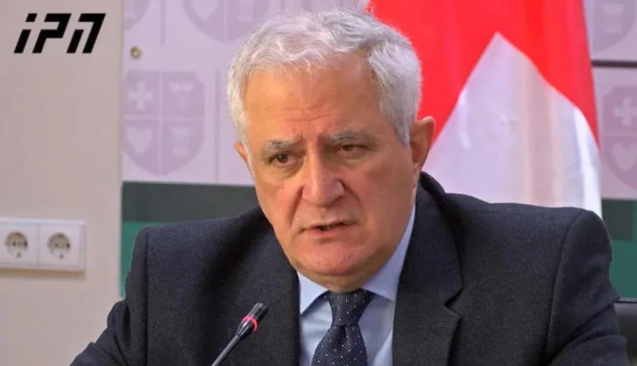 ამირან გამყრელიძე კიდევ ერთხელ განმარტავს, რომ სიმპტომიანი პაციენტებისთვის სწრაფი ტესტი უფასოა და კლინიკების მიერ მოქალაქეებისთვის თანხის გადახდა, დარღვევაა ამირან გამყრელიძე კიდევ ერთხელ განმარტავს, რომ სიმპტომიანი პაციენტებისთვის სწრაფი ტესტი უფასოა და კლინიკების მიერ მოქალაქეებისთვის თანხის გადახდა, დარღვევაა