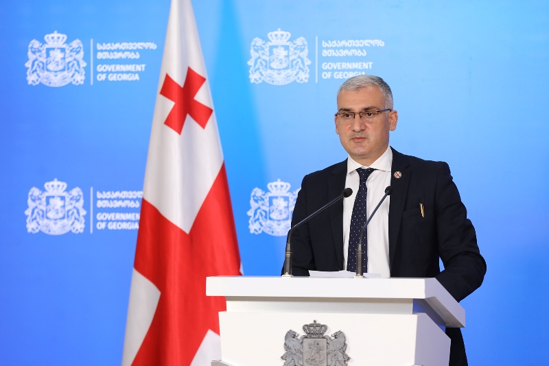 ყველა შეზღუდვა, გარდა ტრანსპორტსა და დახურულ სივრცეში პირბადის ტარების ვალდებულებისა, უქმდება ყველა შეზღუდვა, გარდა ტრანსპორტსა და დახურულ სივრცეში პირბადის ტარების ვალდებულებისა, უქმდება